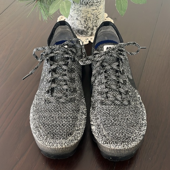 Nike Air Vapormax 2.0 Oreo Black & White 2017 Athletic Shoes Sneakers, Size 10 - Picture 2 of 11